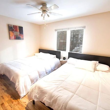 Tucked Away Off Brady - 4 Beds Apartment Milwaukee Bagian luar foto